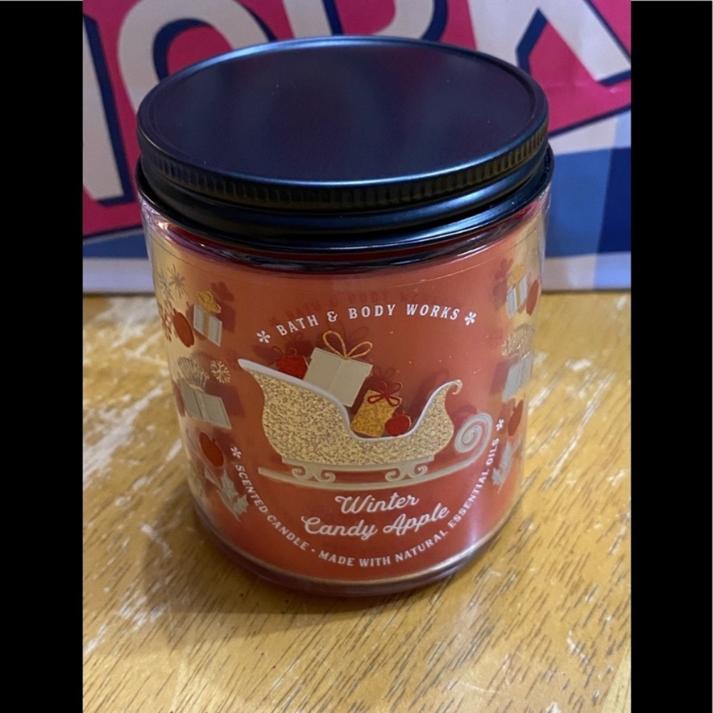Bath & Body Works Winter Candy Apple Single Wick Candle